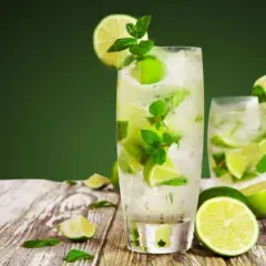 Najlepsze drinki menu: odkryj wyjątkowe propozycje na każdą okazję