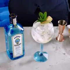 Jak pić Bombay Sapphire: przepisy na pyszne koktajle i porady