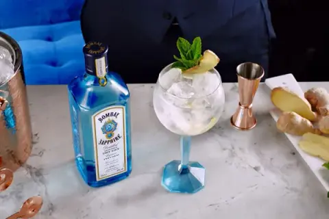 Jak pić Bombay Sapphire: przepisy na pyszne koktajle i porady