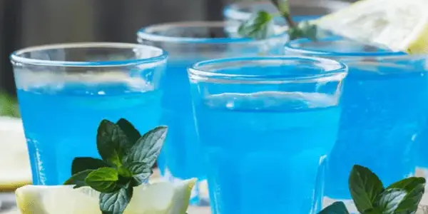 Jak przygotować pyszny drink z Blue Curacao i wódką w prosty sposób